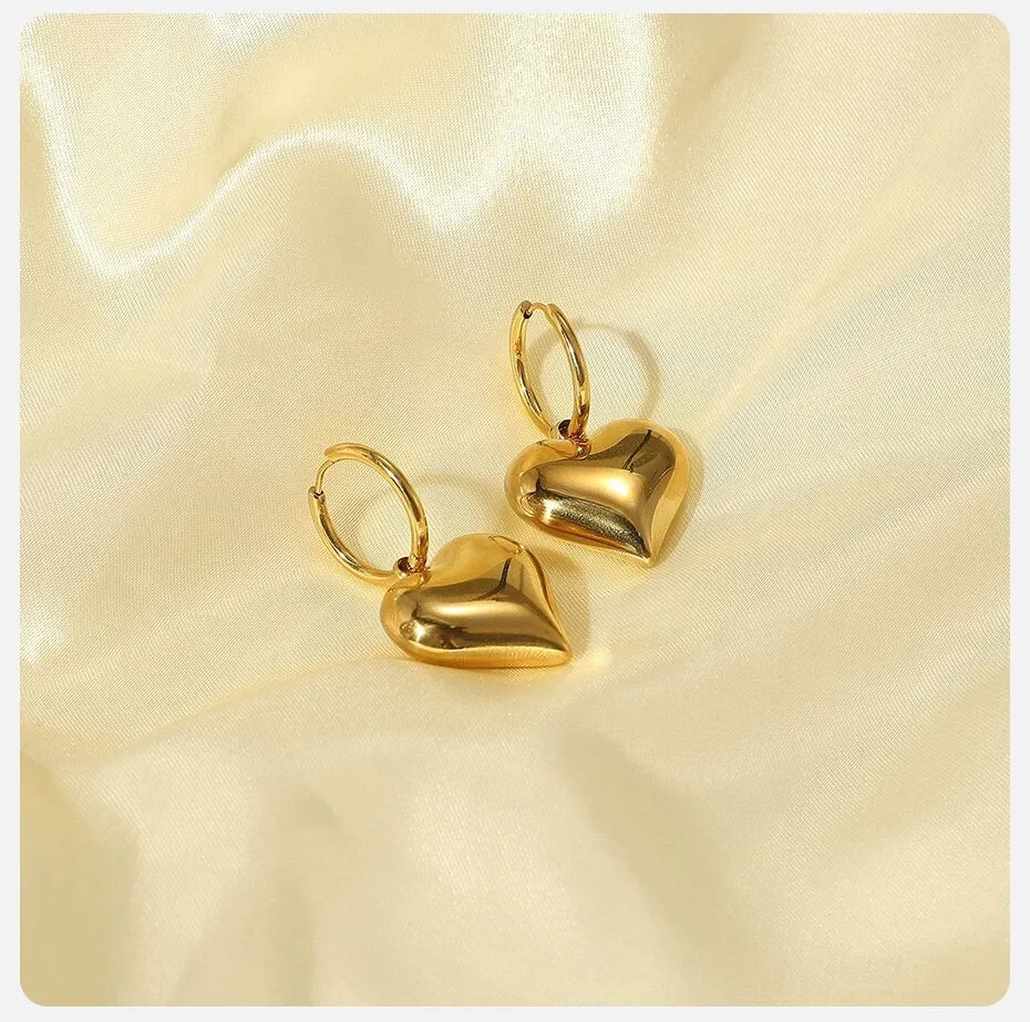 Anti Allergy Stainless Steel Heart Huggie Earrings for Women Fashion Gold Color Metal Hoop Ear