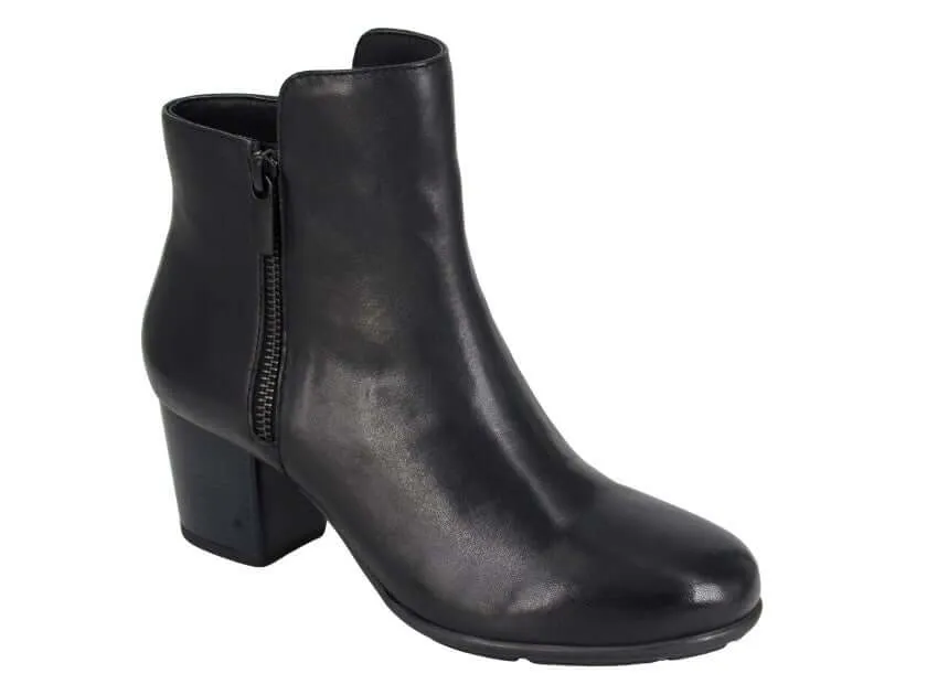 Black Leather Pull On Ankle Boot - Cleope