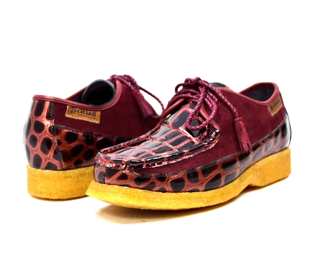 Crown Croc & Suede: Stylish and Comfortable Lace-Up Shoes