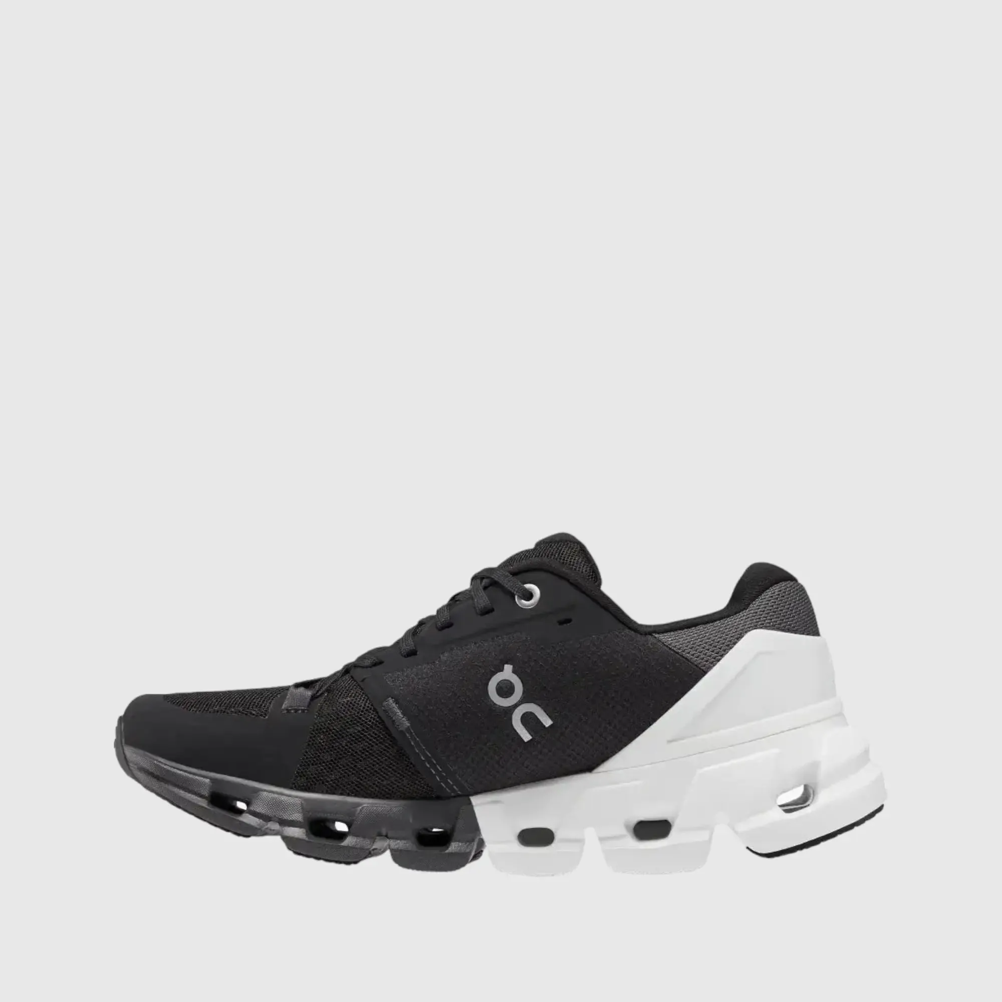 On Women's Cloud Flyer 4 Black White