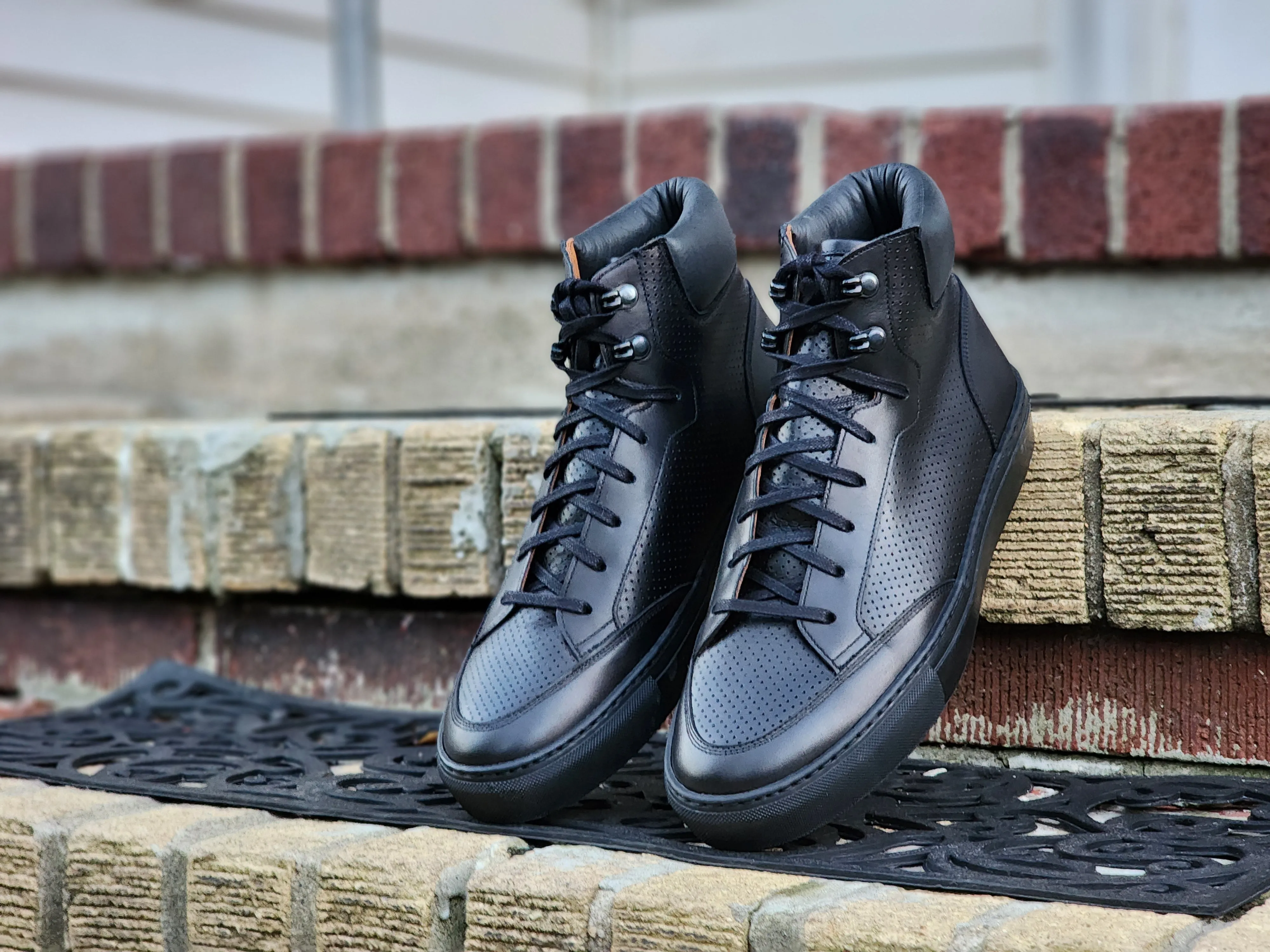 Richland - Perforated Black Calf